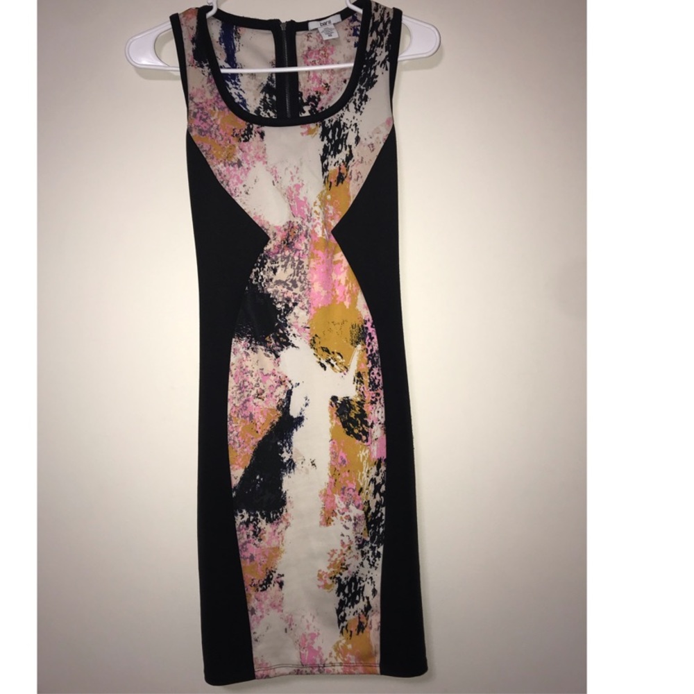 A dress with a zipper in the back.